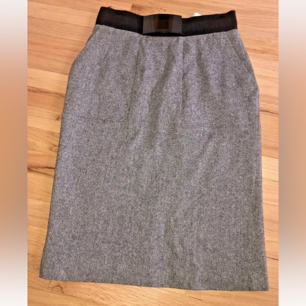 Iceberg Tweed Gray Black Pencil Skirt With Pockets Belt Detail  women's Size 44